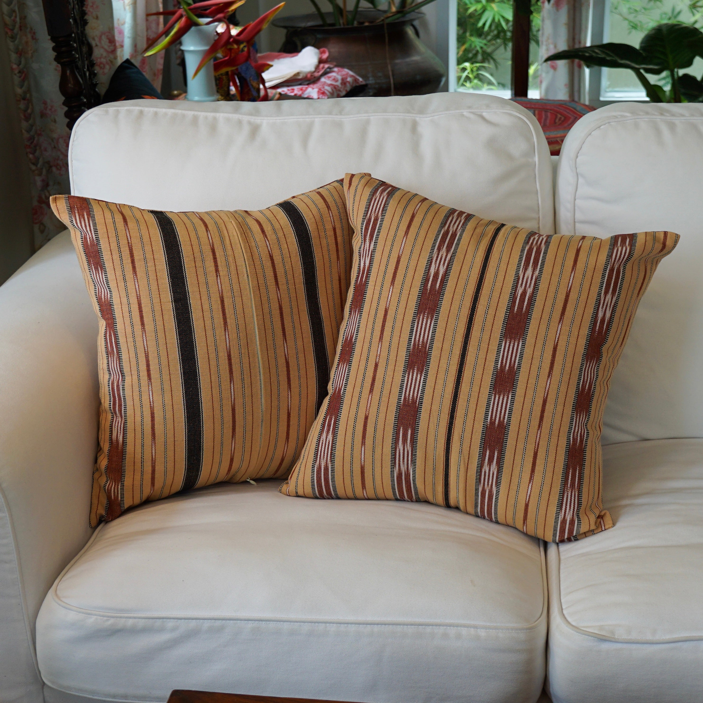 Water Pattern Cream Karen cushion cover Water Pattern Cream Karen cushion cover