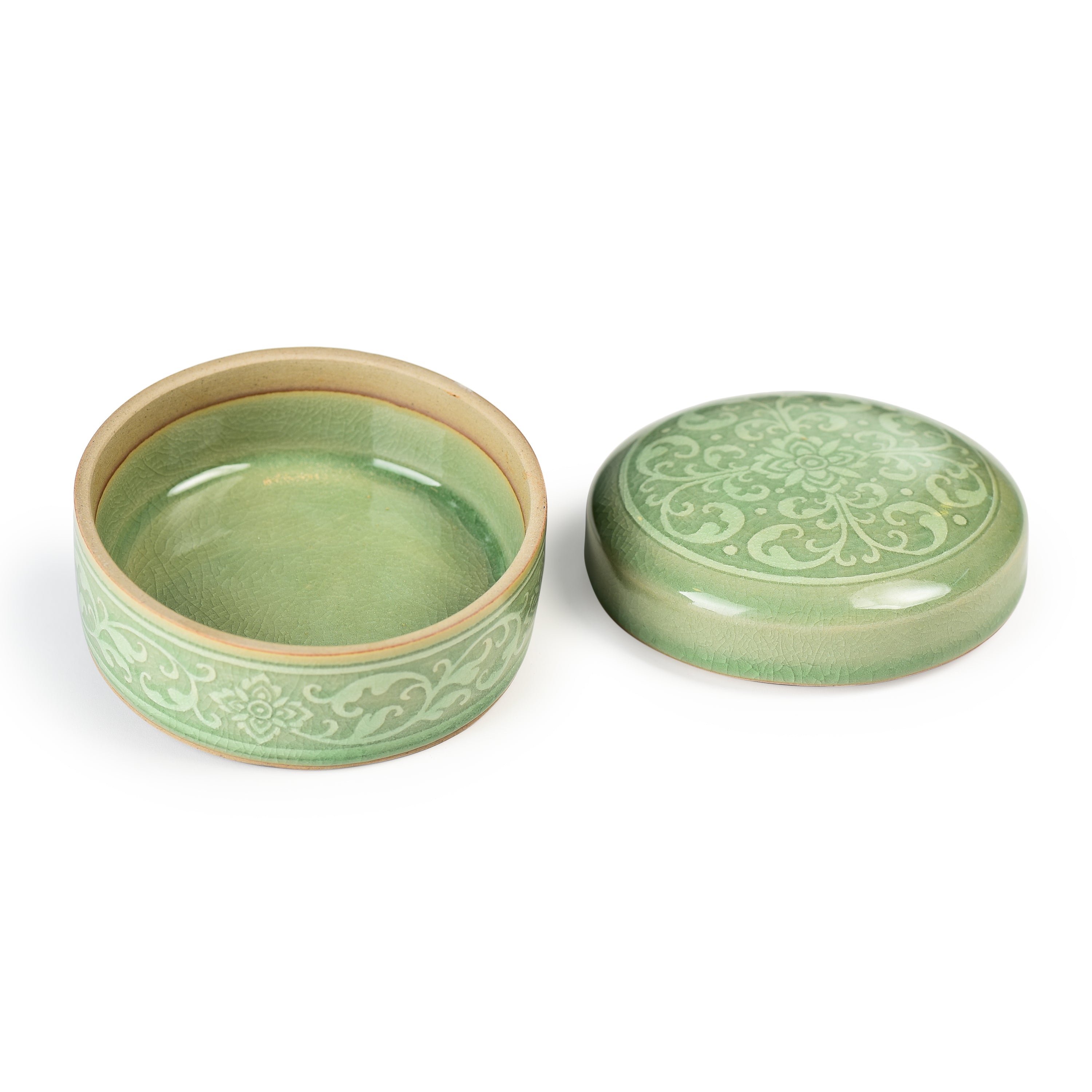Celadon Carved Kanok Design Jewellery Box Celadon Carved Kanok Design Jewellery Box