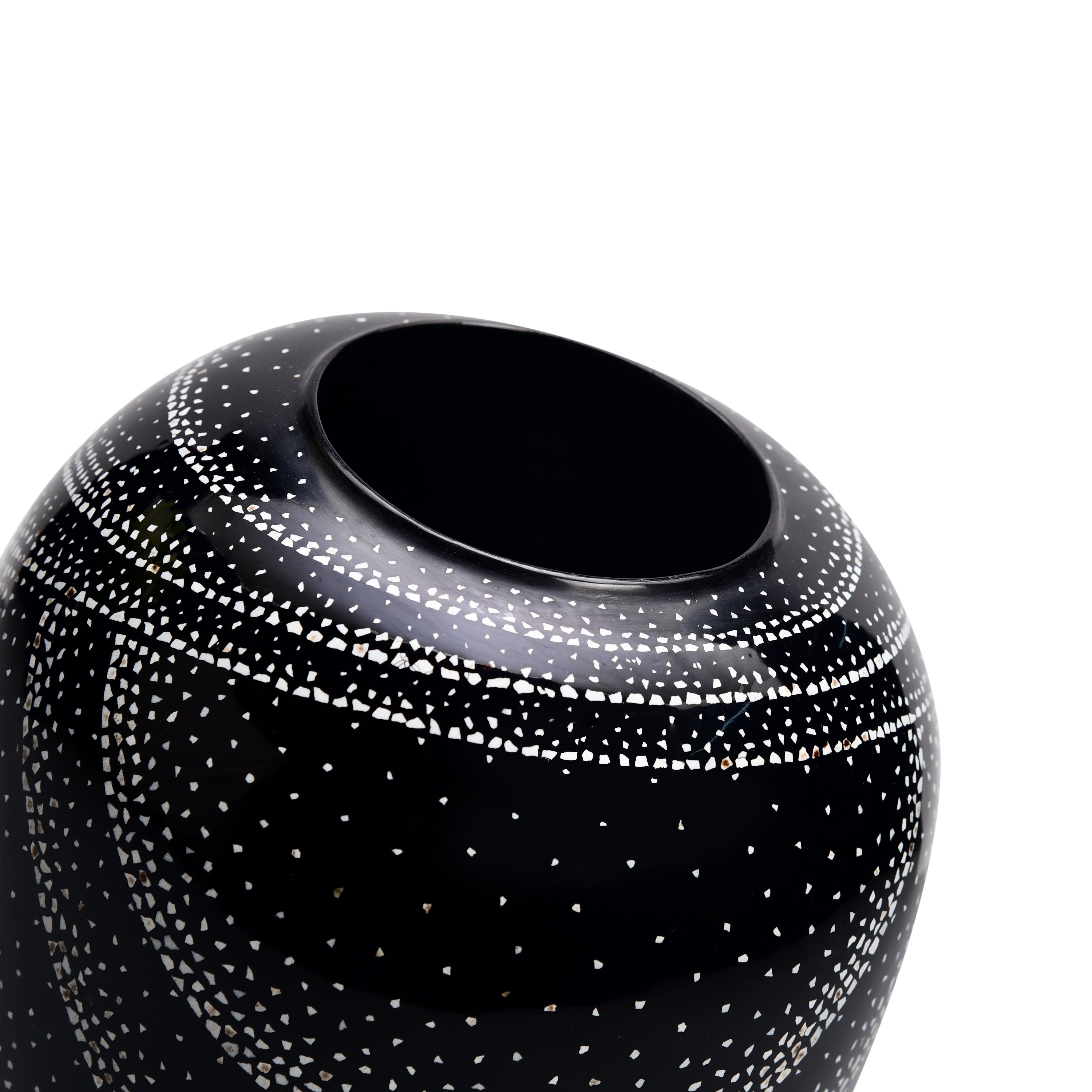 Lacquerware Vase With Eggshell Inlay With Swirling Patterns Lacquerware Vase With Eggshell Inlay With Swirling Patterns